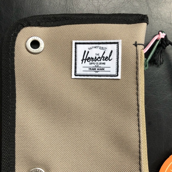 Herschel Supply Co Repur Pencil Case - Picture 3 of 5